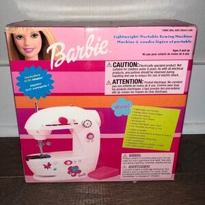 NWT 2003 Jamac Barbie Lightweight Portable Sewing Machine